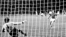 Το πέναλτι του Πανένκα που έγινε σημείο αναφοράς στο ποδόσφαιρο - Εκτελέστηκε σαν σήμερα πριν από 48 χρόνια - Βίντεο