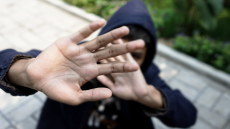 Θεσσαλονίκη: Ελεύθεροι υπό όρους οι έξι έφηβοι που επιτέθηκαν με μεταλλικό σωλήνα σε 16χρονο