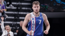 Βεζένκοφ: «Απίστευτη και μοναδική εμπειρία οι Κινγκς, ανυπομονώ για το μέλλον»