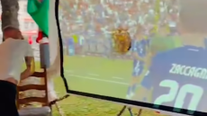 Euro 2024: Ιταλός σεφ πέταξε πίτσα στο πανί του προτζέκτορα μετά τον αποκλεισμό της Σκουάντρα Ατζούρα - Βίντεο 