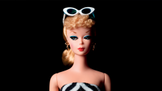 Barbie: Μία νέα έκθεση ρίχνει φως στην εξέλιξη της διάσημης κούκλας
