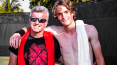 Τσιτσιπάς για το διαζύγιο με τον προπονητή - πατέρα του:  Ελπίζω να μου βγει σε καλό, δεν ρώτησα την Μπαντόσα 