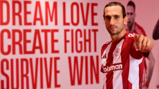 Ολυμπιακός: Στα ερυθρόλευκα και επίσημα ο Γιαζίτζι - Yπέγραψε έως το 2027 