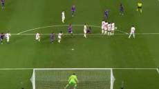 Τσερντάν Σακίρι: Σκόραρε με τρομερό φάουλ... έξω από το τείχος - Δείτε βίντεο