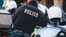 Ηράκλειο: 40χρονος λήστεψε και προκάλεσε φθορές σε μίνι μάρκετ 