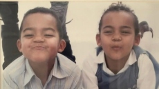 Εμμανουήλ Καραλής: Για κάποια παιδιά στο σχολείο εγώ και η αδερφή μου δεν είχαμε ονόματα, ήμασταν απλώς τα μαυράκια