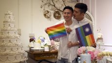gay ασιατικό ζευγάρι σεξ XXX νέος έφηβος μουνί φωτογραφίες