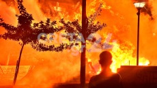 Κρήτη: Ανάσταση με μολότοφ στα Καμίνια, καλάσνικοφ και εκρήξεις δυναμίτη στα Ζωνιανά - Δείτε βίντεο