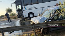 Κρήτη: Τουριστικό λεωφορείο συγκρούστηκε με αυτοκίνητο στις Γούβες - Ένας τραυματίας