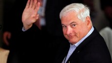 Παναμάς: Ο πρώην πρόεδρος Μαρτινέλι αναχώρησε για την Κολομβία, όπου του χορηγήθηκε άσυλο