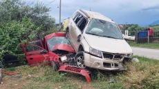 Τραγωδία στην Καλαμπάκα: Ένας νεκρός έπειτα από σφοδρή σύγκρουση δύο ΙΧ - Δείτε φωτογραφίες