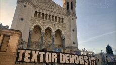 Λιόν: Ξεσηκωμός των οπαδών της Λιόν κατά του Αμερικανού ιδιοκτήτη Τζον Τέξτορ μετά τον υποβιβασμό