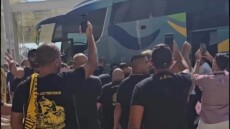 ΑΕΚ: Αποθέωση στην αποστολή στο ξενοδοχείο της στη Λεμεσό - Βίντεο