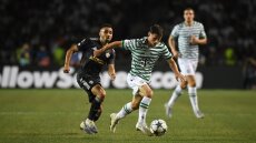 Champions League: Η Καραμπάγκ παρά την εντός έδρας ήττα με 3-2 από τη Φερεντσβάρος πήρε την πρόκριση - Δείτε τα γκολ