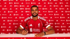 Ο Χάκπο υπέγραψε νέο συμβόλαιο με τη Λίβερπουλ
