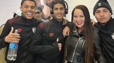 Βραζιλία: Ομάδα απομάκρυνε έξι ποδοσφαιριστές της Κ17 που έβγαλαν φωτογραφία με γνωστή πορνοστάρ, η οποία θέλει να γίνει διαιτητής
