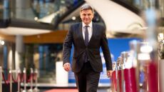 Πυρά Φαραντούρη για τις περικοπές κονδυλίων για την κοινωνία και τους μικρομεσαίους στον Προϋπολογισμό της Ε.Ε.
