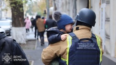 Πόλεμος στην Ουκρανία: Ρωσικό drone χτύπησε παιδικό σταθμό - Ένας νεκρός, 7 τραυματίες, 50 παιδιά απομακρύνθηκαν