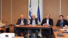 Δεν θα γίνει η αυριανή συνάντηση Χατζηδάκη, Τσιάρα με εκπροσώπους των αγροτών Κρήτης