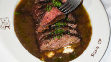 Son: Αll day χώρος με μεξικανικές επιρροές και υβριδική ταυτότητα