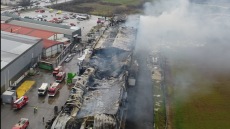 Βίντεο φέρεται να καταγράφει την εκκωφαντική έκρηξη στη βιομηχανία της Βιολάντα σε απόσταση 8 χλμ