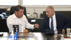 Ιός Δυτικού Νείλου: Έκτακτος ψεκασμός σε 10.000 στρέμματα στην Ανατολική Αττική, σύσκεψη Χαρδαλιά με ΕΟΔΥ

