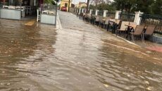 Σφοδρή βροχόπτωση και χαλάζι στον Βόλο, πλημμύρισαν οι δρόμοι, δείτε βίντεο και φωτογραφίες