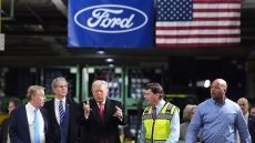 Που βρίσκεται σήμερα ο εργαζόμενος της Ford που αποκάλεσε τον Τραμπ «προστάτη των παιδεραστών»;