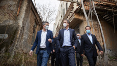 Στις εγκαταστάσεις της ΧΡΩΠΕΙ ο Μητσοτάκης: Από την εγκατάλειψη στην πρώτη Πολιτεία Καινοτομίας