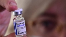 ΕΜΑ: Το Sputnik-V αξιολογείται με τα ίδια κριτήρια που χρησιμοποιούνται για τα άλλα εμβόλια