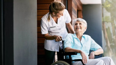 Πολλαπλή Σκλήρυνση: Ποια νοσοκομεία ξεκινούν κατ’ οίκον θεραπείες – Ποιοι τις δικαιούνται