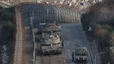 Συρία: Ο ισραηλινός στρατός διαψεύδει πληροφορίες για προώθηση αρμάτων μάχης του προς τη Δαμασκό