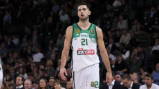 Παναθηναϊκός: Στο νοσοκομείο με ίωση ο Παπαπέτρου, μυϊκό σπασμό ο Λορέντζο Μπράουν