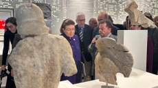 Λίνα Μενδώνη: Το Αρχαιολογικό Μουσείο Αιγίου, ένα εξαιρετικά σημαντικό Μουσείο στην Πελοπόννησο