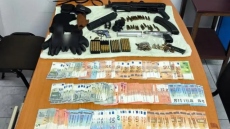 Συμμορία παρήγαγε και διακινούσε λαθραία ποτά στην Αττική - Είχαν βγάλει πάνω από €500.000, έγιναν 17 συλλήψεις