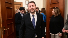 Ανδρουλάκης: Αναλαμβάνουμε πρωτοβουλία για τις εξοντωτικές αυξήσεις στα ασφάλιστρα των συμβολαίων υγείας