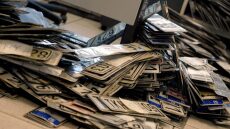 Δήμος Αθηναίων: Από σήμερα η επιστροφή των πινακίδων