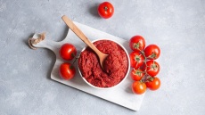 Ο καλύτερος τρόπος για να αποθηκεύσετε τον πελτέ ντομάτας