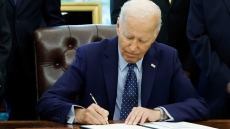 Ο Μπάιντεν θα μιλήσει σύντομα με τον Νετανιάχου για την επίτευξη συμφωνίας για τους ομήρους στη Γάζα