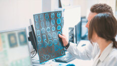 Τα νέα φάρμακα που έρχονται το 2025 για παχυσαρκία, Αλτσχάιμερ, καρκίνο και χρόνιο πόνο