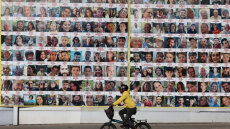 Η πρώτη φάση της συμφωνίας προβλέπει την απελευθέρωση των 20 ζωντανών ομήρων και την απελευθέρωση 2000 Παλαιστίνιων 