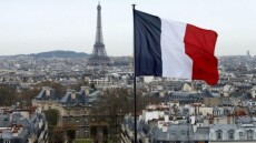 Υποχωρούν τα γαλλικά 10ετή ομόλογα μετά την υποβάθμιση της Fitch 