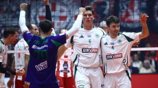 «Πράσινο» το ντέρμπι αιωνίων στο βόλεϊ ανδρών, ο Παναθηναϊκός 3-2 τον Ολυμπιακό στο Ρέντη - Βίντεο 