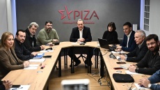 Το μετέωρο βήμα του ΣΥΡΙΖΑ: Επανασύνδεση με τη Νέα Αριστερά ή συνεννόηση με το ΠΑΣΟΚ;