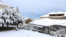 Επικαιροποιήθηκε το έκτακτο δελτίο επιδείνωσης του καιρού - Χιόνια, καταιγίδες και βροχές αύριο