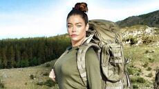 Ντενίζ Ρίτσαρντς: Το «ατύχημα» κατά τη συμμετοχή της σε ριάλιτι επιβίωσης - Έσκασαν τα εμφυτεύματα στήθους της