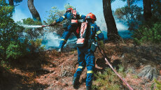 Πού και πότε θα γίνουν 19.561 προσλήψεις στα σχολεία, στο ΕΣΥ και σε Στρατό, Αστυνομία, Πυροσβεστική και Λιμενικό