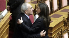 Ζωή Κωνσταντόπουλου: Ιδανική προσωπικότητα για Πρόεδρος της Δημοκρατίας ο Νίκος Κωνσταντόπουλος - «Δεν είναι "πατέρας" μου στην πολιτική»