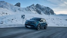 Η υβριδική Alfa Romeo Junior αποκτά τετρακίνηση