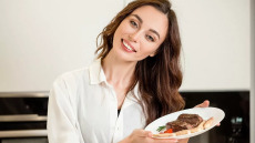 Καρκίνος Παχέος Εντέρου: Τα τρόφιμα που προδιαγράφουν τον κίνδυνο – Τι αποκαλύπτει έρευνα σε πάνω από 500.000 γυναίκες